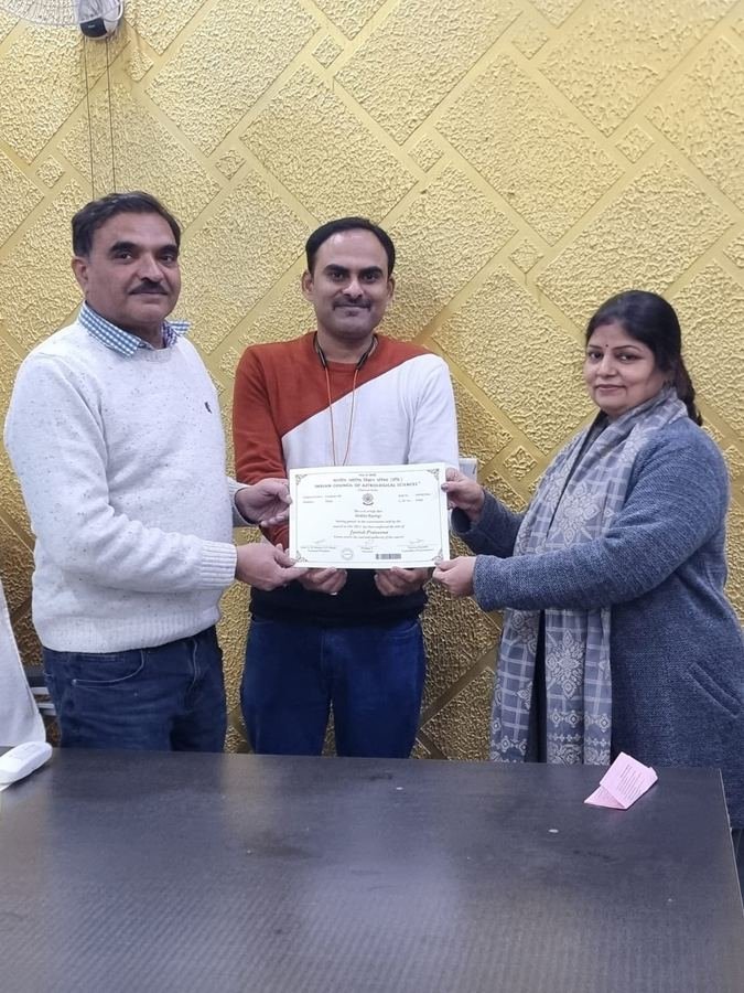 Jyotish Praveena certificate presentation
